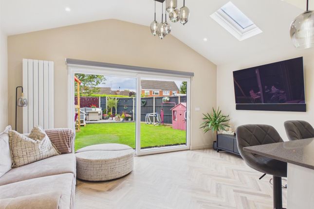 15, Manor Drive, Wisbech photo 3