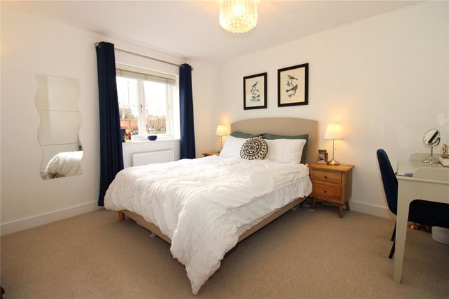 87, Boundary Walk, Fareham photo 4