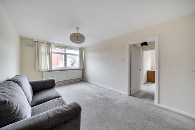 Birchington Court, Crouch Hall Road, Crouch End, London photo 4