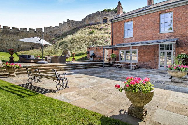 Castle Moat House, Lincoln photo 4
