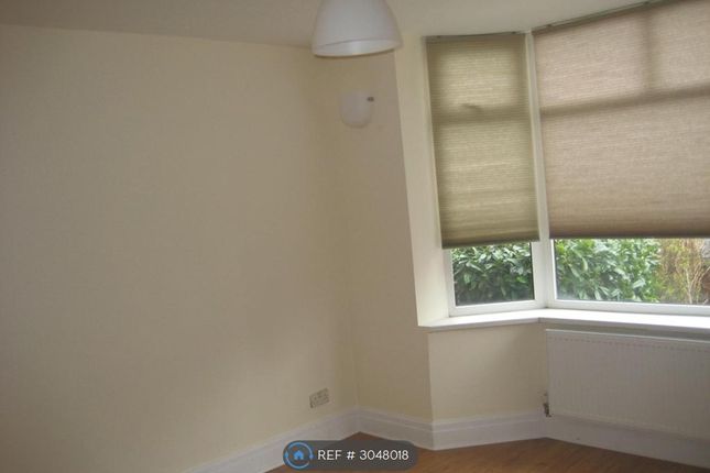 Scott Road, Droylsden photo 2