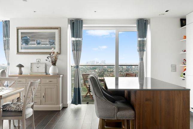 Apartment 127, Skyline Apartments, London photo 3