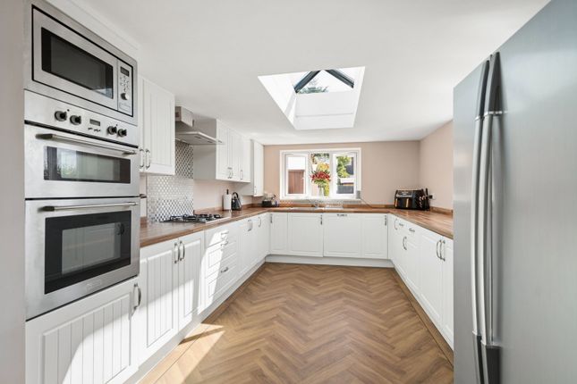 32, Dulwich Way, Rickmansworth photo 4