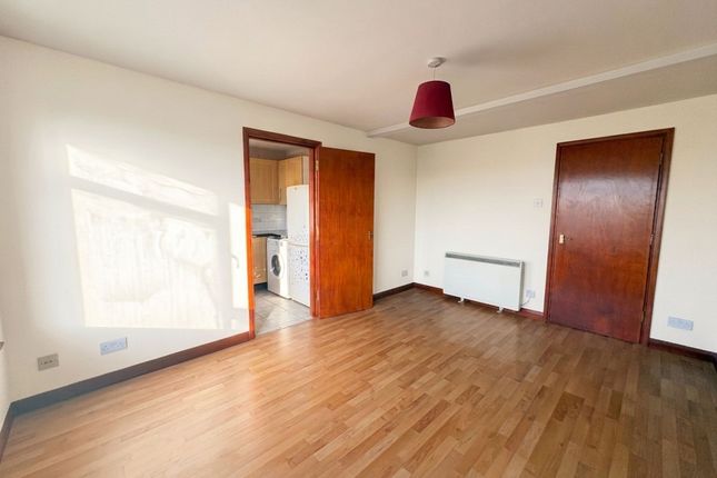 10 Windsor Court, Sidcup photo 3