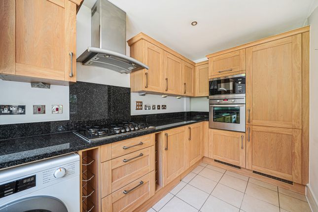 Flat 1 Tattenhall,, Sheerwater Road, West Byfleet photo 3