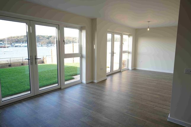 Terraced house to rent in Westerly Way, St.Mary`S Island, Chatham, Kent