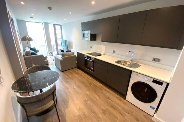 Flat IR2405 Embankment Exchange, 96, Greengate, Manchester photo 2