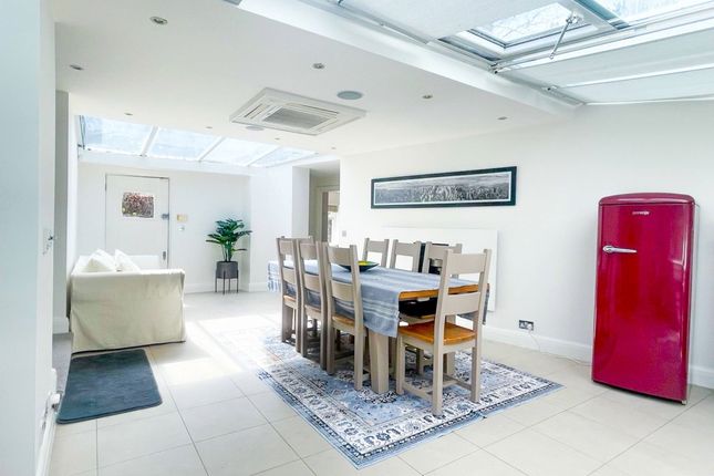 Kitchen Back