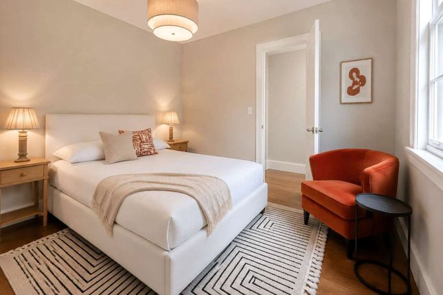18A,, Theberton Street, London photo 5