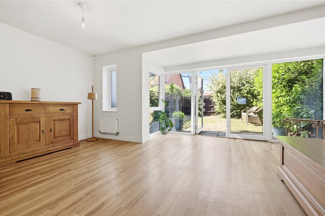 1, Pavilion Way, Essex photo 3