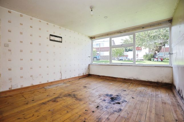 23, Ash Court, Rugby photo 2