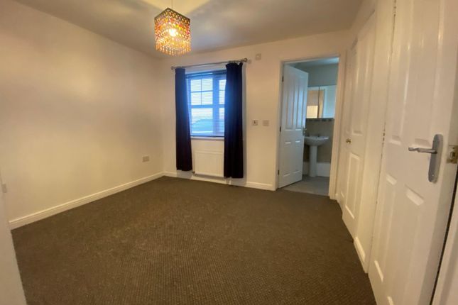 Detached house to rent in Lindisfarne Avenue, Thornaby, Stockton-On-Tees
