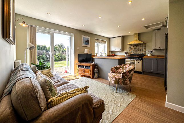 26 Standards Road, Westonzoyland, Somerset photo 2