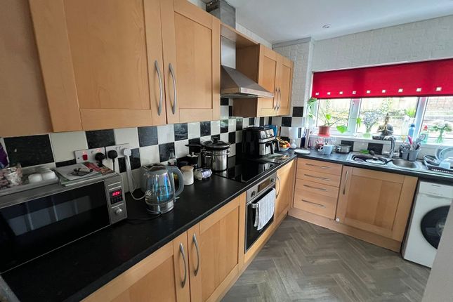 43, Wheatley Road, Neath photo 4