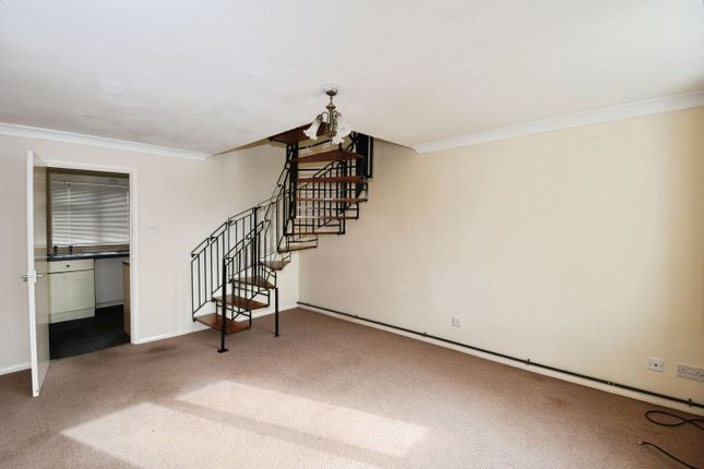 6, St Martins Close, Sleaford photo 3