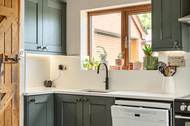 Holly Cottage, Oswestry photo 4