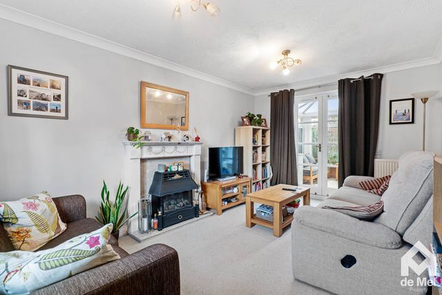 4, Cypress Road, Tewkesbury photo 3