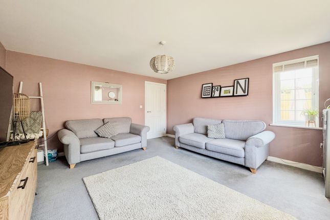20, Williamson Way, Pitstone photo 4