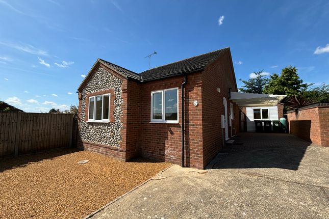 Detached bungalow to rent in Gorse Close, Mundesley, Norwich