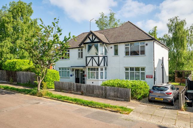 Thumbnail Flat to rent in Flora Grove, St. Albans, Hertfordshire