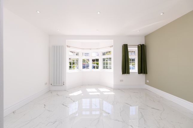 4, Bulstrode Way, Gerrards Cross photo 4