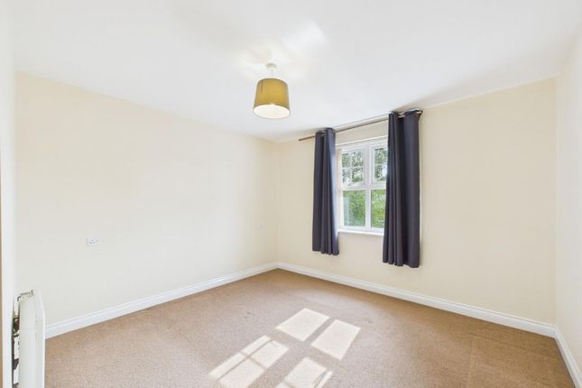 20 Linacre House, Chesterfield photo 4