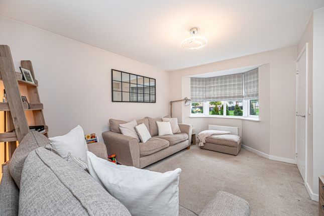 36, Elm Park, Hill Of Beath photo 3