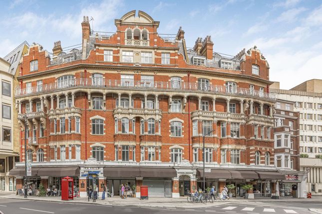 1-bed flat on Flat 55, Buckingham Court, London, £575,000