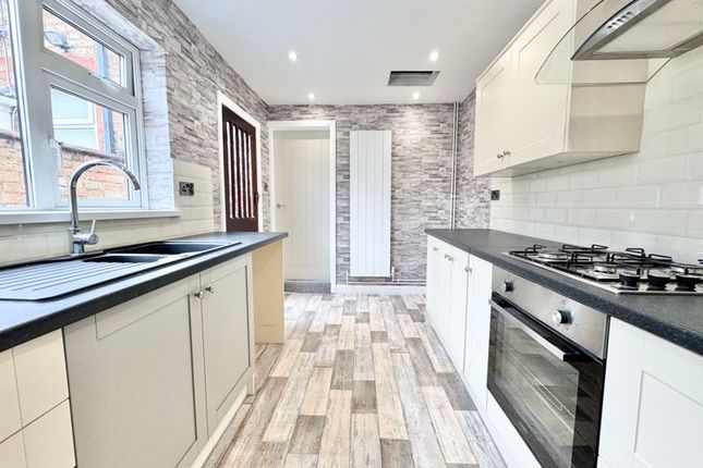 132, Columbia Road, Grimsby photo 4
