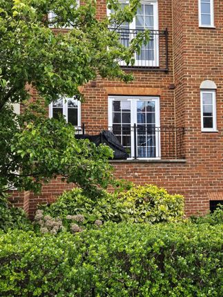 Flat for sale in Peppermint Road, Hitchin