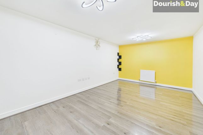 26 Harrow Place, Stafford photo 3