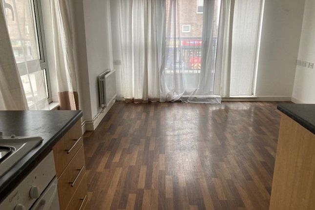 Thumbnail Flat for sale in Cundy Road, London