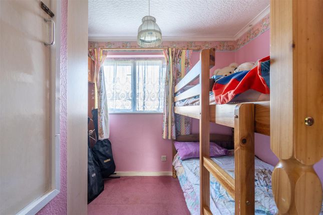 End terrace house for sale in Geoffrey Close, Bristol