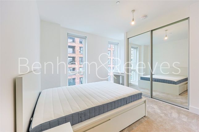 C Flat 58, Diascia House, 7, Sanday Drive, London photo 5
