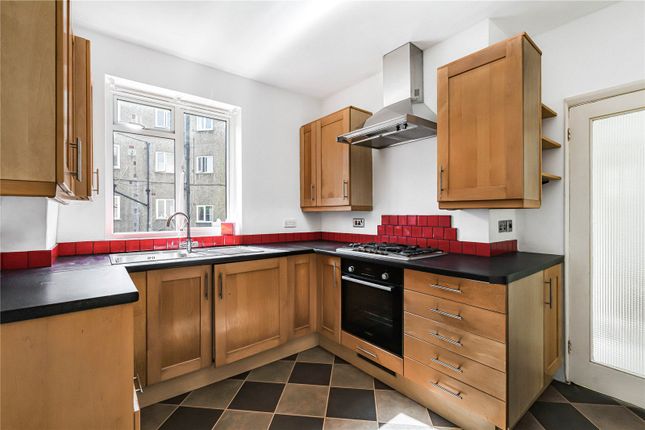 Flat 26,, Oxford Court, London photo 3