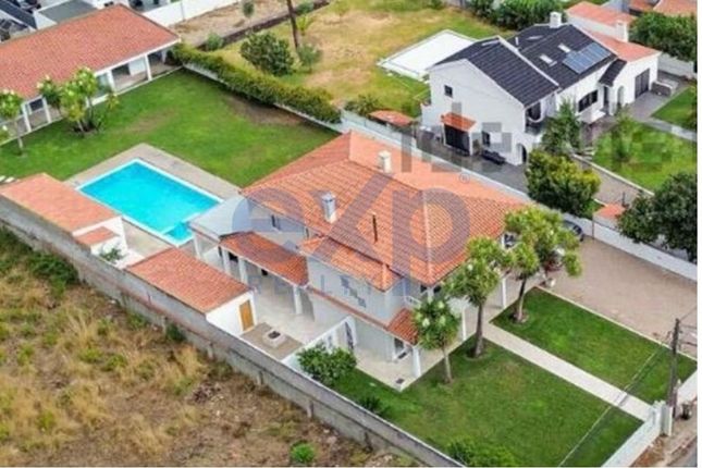 Villa for sale in Street Name Upon Request, Setubal, Pt