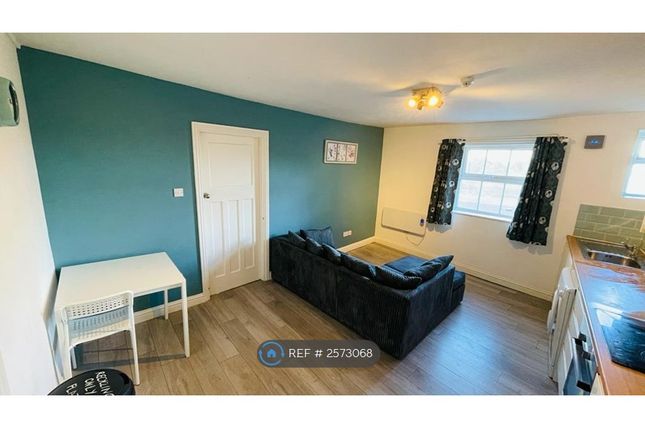 Flat 8 - Kitchen/Lounge/Diner