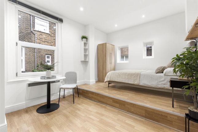 Flat 7, 5, Cheniston Gardens, London photo 2