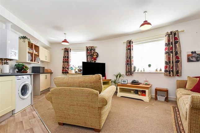 1, Olympian Way, Cullompton photo 4