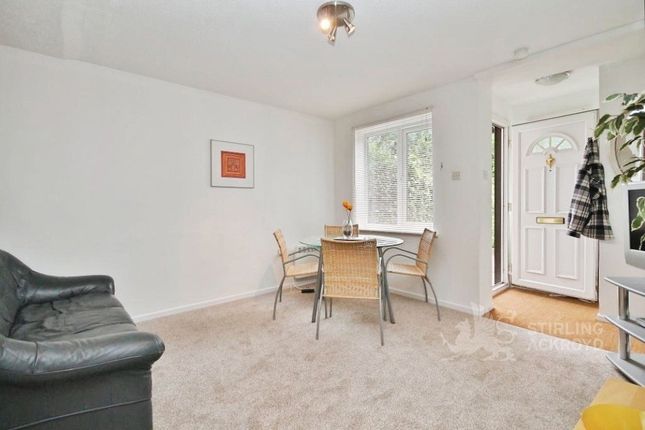 11, Waverley Court, Surrey photo 3
