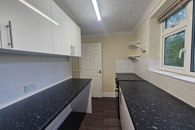 Belstead Avenue, Ipswich photo 3