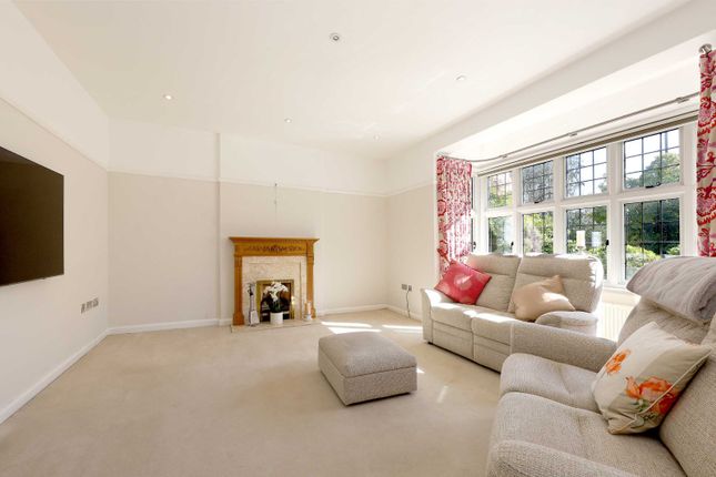 55, Ledborough Lane, Beaconsfield photo 4