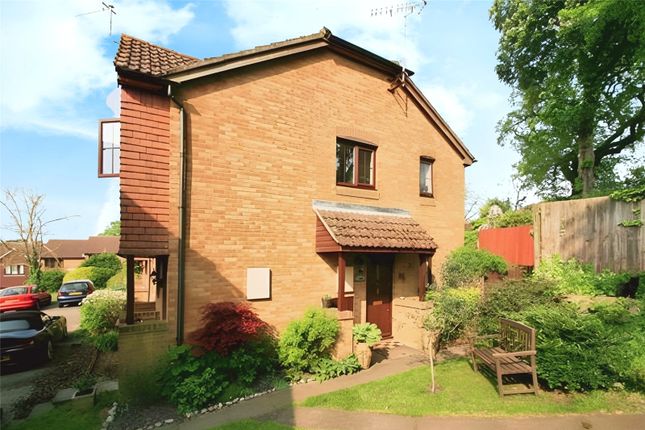Thumbnail Flat to rent in Tylersfield, Abbots Langley, Hertfordshire