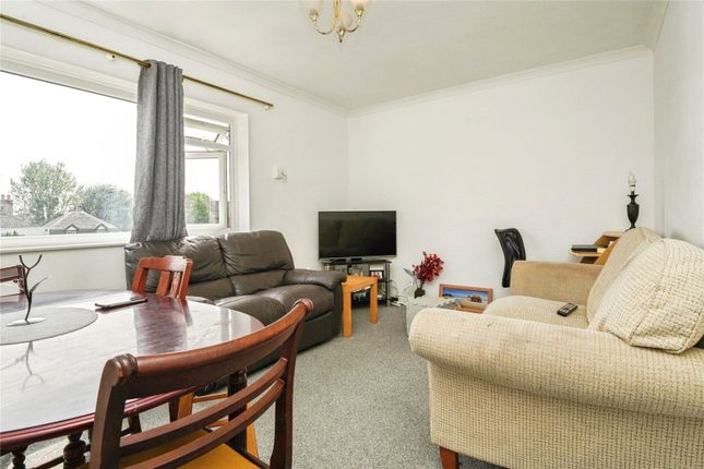 6, The Cedars,, Hucclecote Road, Gloucestershire photo 2