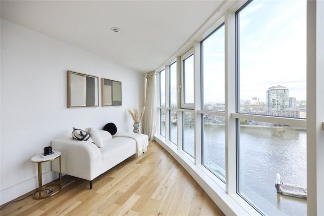 Flat for sale in Hamilton House, 6 St. George Wharf