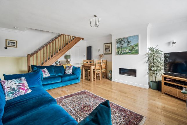 12, Gregory Road, Hedgerley photo 2