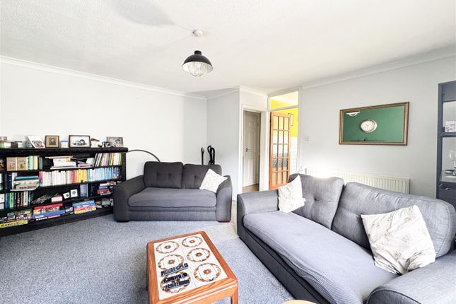 4, Swanley Close, Eastbourne photo 4