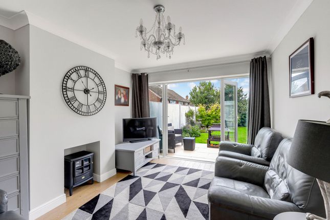 3 Paul Avenue, Mansfield photo 2