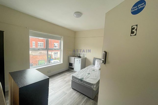 Room to rent in Room 3, Palmerston Street, Derby