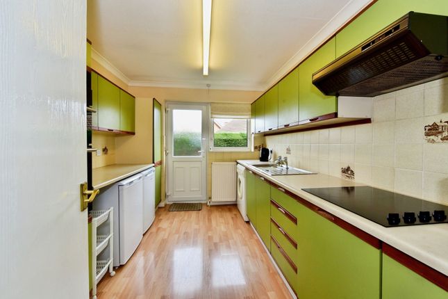 4, Ryhill Drive, Sheffield photo 2